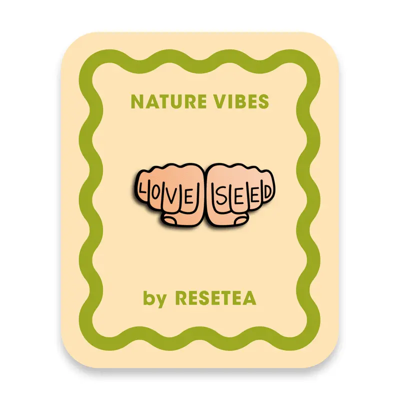 Pin Love Seed - Accesorio Moderno y Original para Chaquetas, Mochilas y Bolsos - Nature Vibes